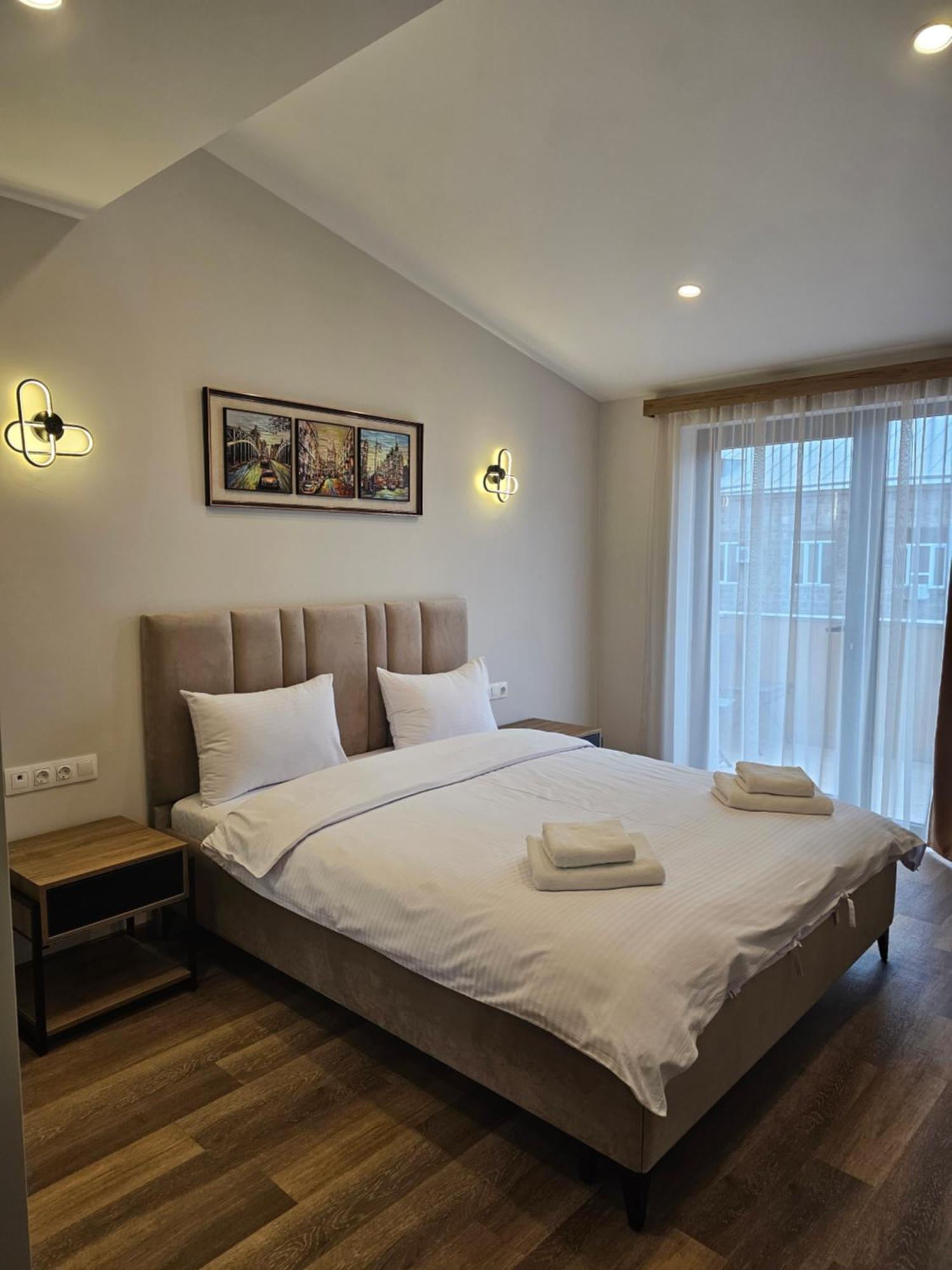 Hotel Avenue 30 Γιερεβάν Εξωτερικό φωτογραφία
