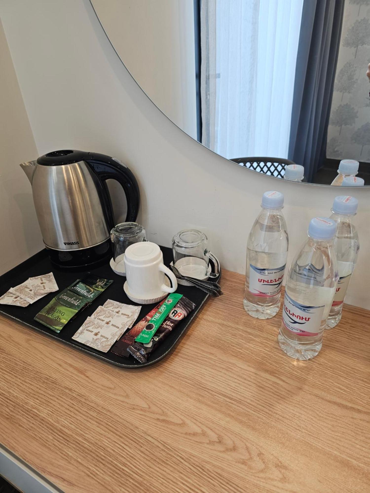 Hotel Avenue 30 Γιερεβάν Εξωτερικό φωτογραφία
