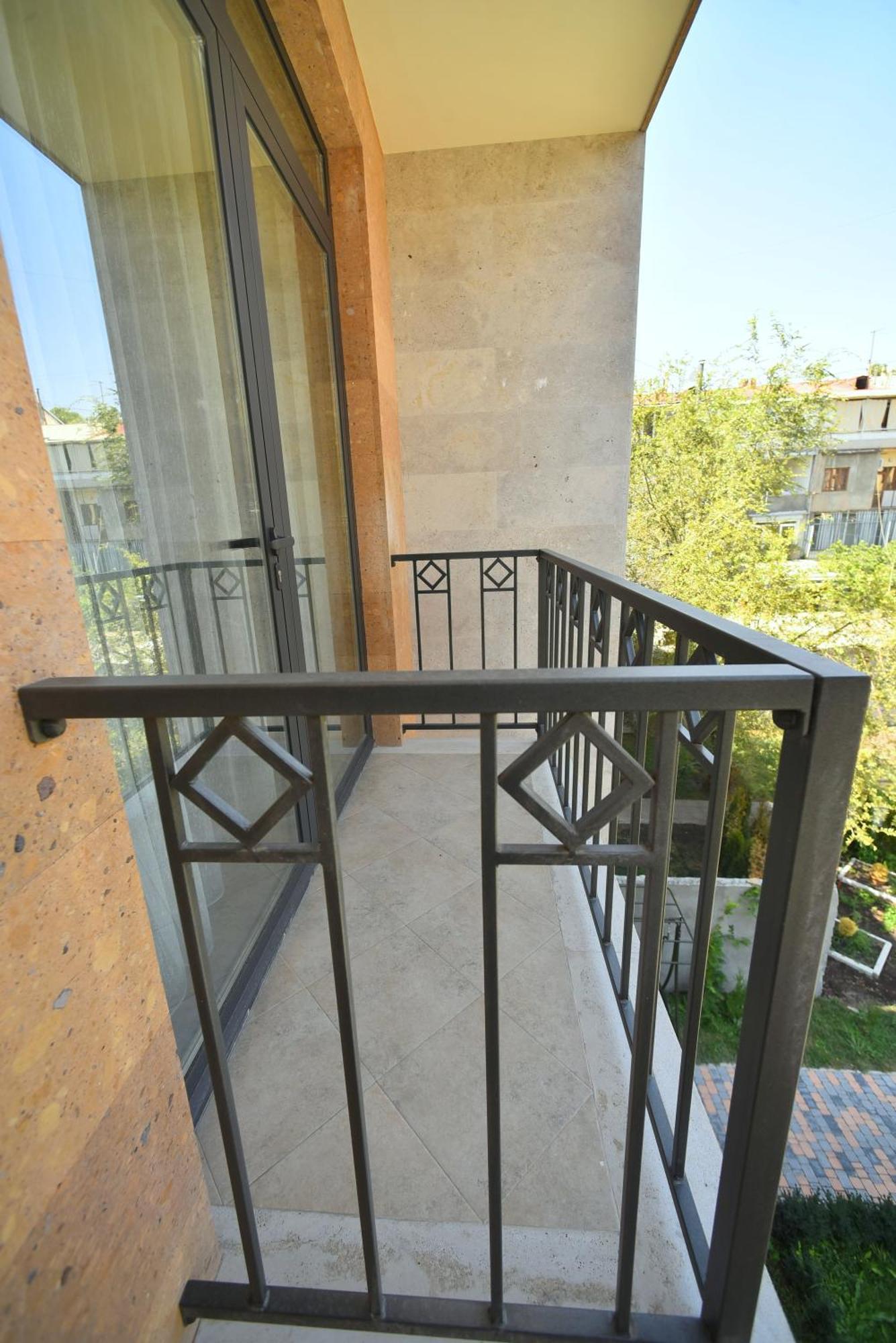 Hotel Avenue 30 Γιερεβάν Εξωτερικό φωτογραφία