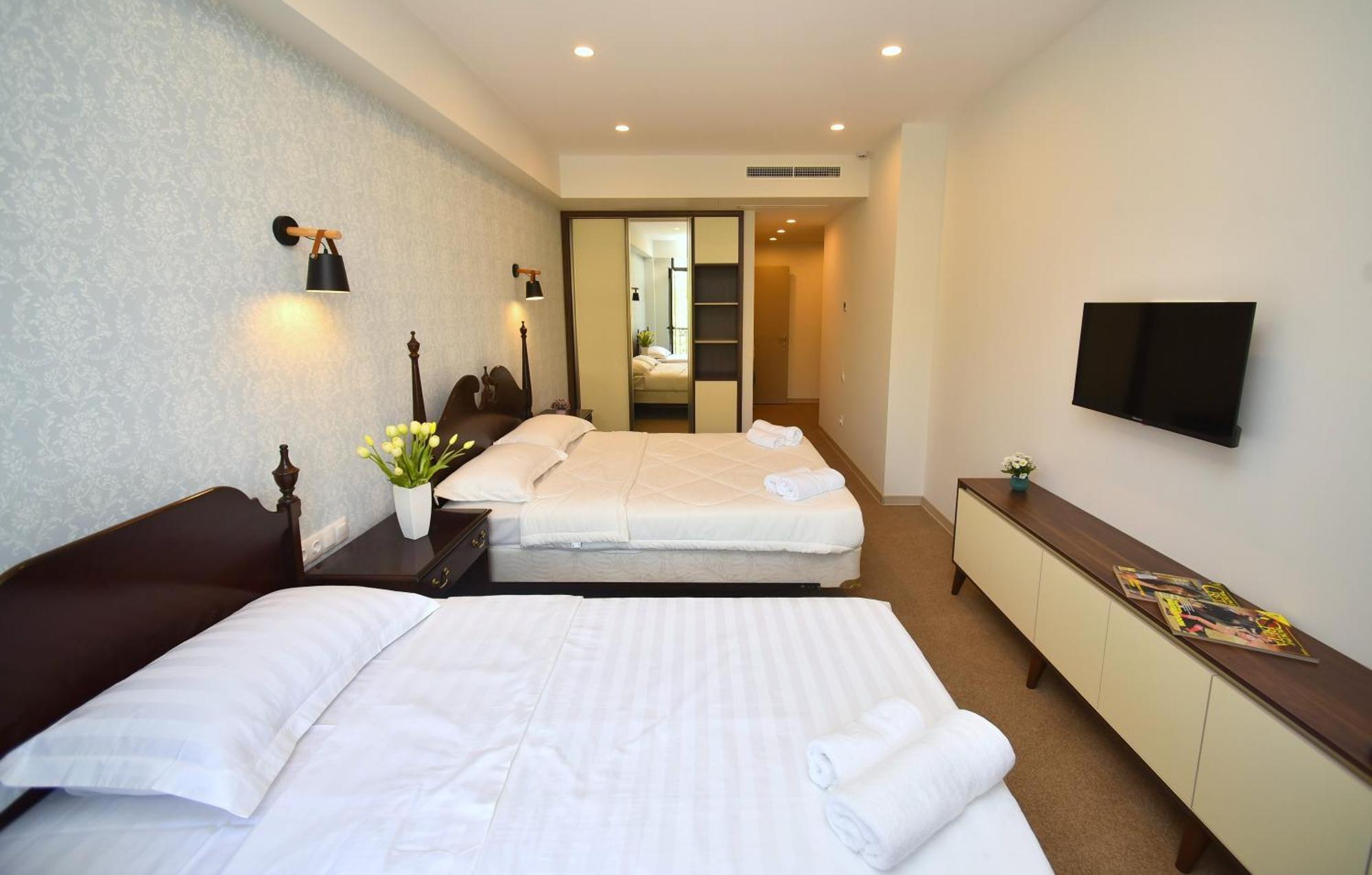 Hotel Avenue 30 Γιερεβάν Εξωτερικό φωτογραφία